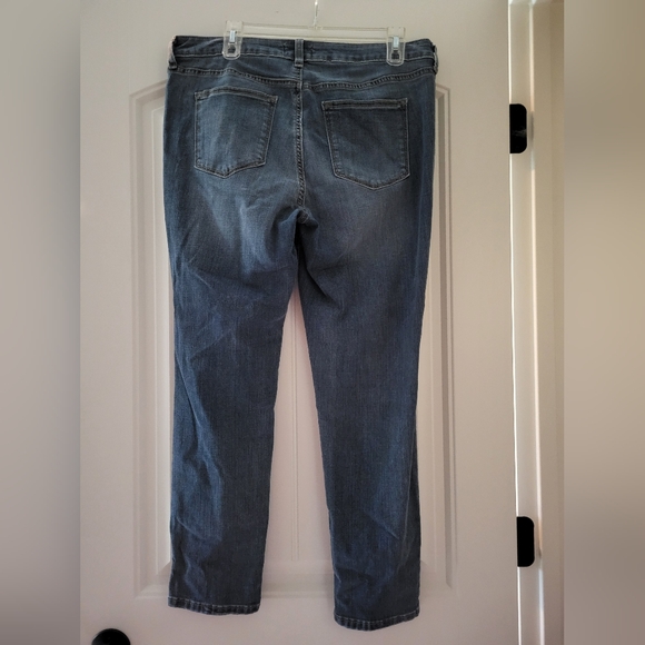 NWT Women's Sonoma (Kohls Goods for Life)  Curvy Skinny Denim Blue Jeans. - Picture 3 of 4